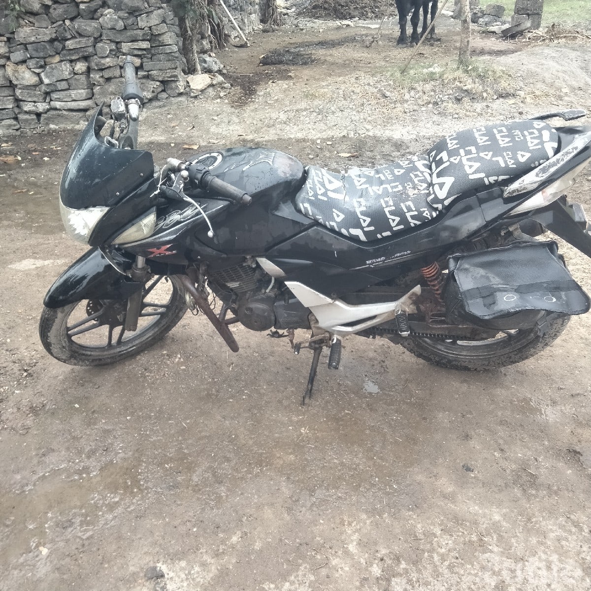 Hero CBZ Xtreme 2012 Used Bike - Bikes - Bhanvad - Image 2