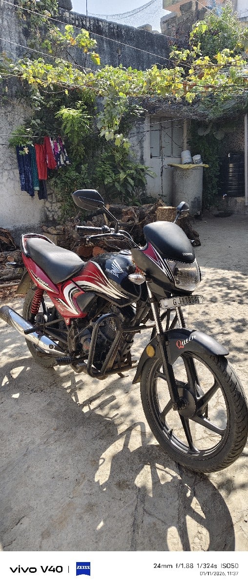 Honda Dream Yuga 2015 Bike - બાઇક્સ - માંગ્રોળ - Image 3