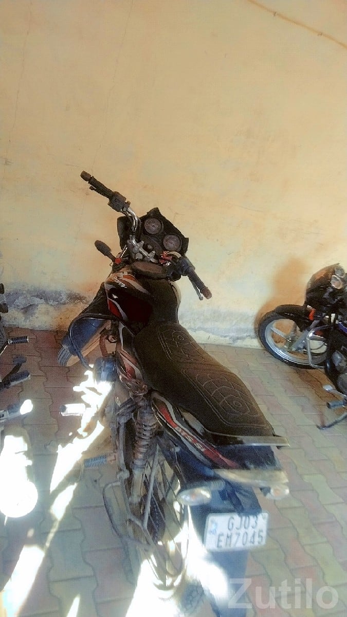 Bajaj Discover 2012 Used Bike - બાઇક્સ - રાજકોટ શહેર - Image 3