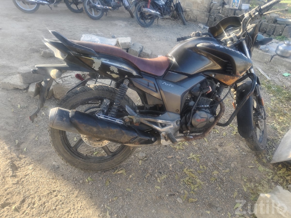 Used Hero Hunk 2016 Bike for Sale