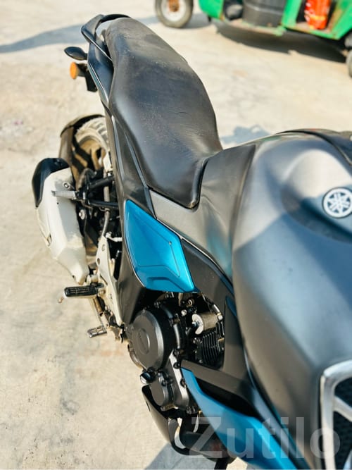 Yamaha FZS Used Bike in Top Condition Yamaha FZS Used Bike in Top Condition