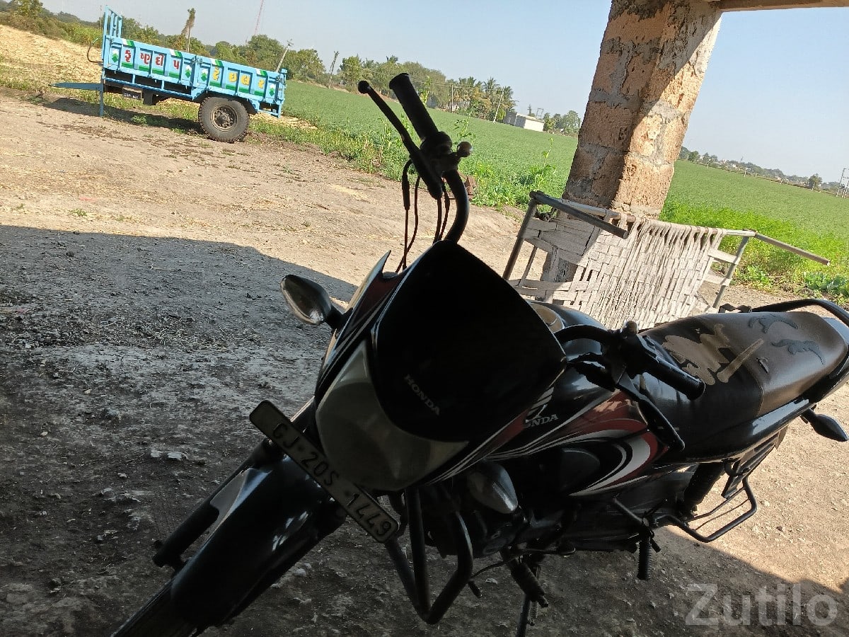 Honda Dream Yuga 110cc 2013 Bike for Sale Honda Dream Yuga 110cc 2013 Bike for Sale