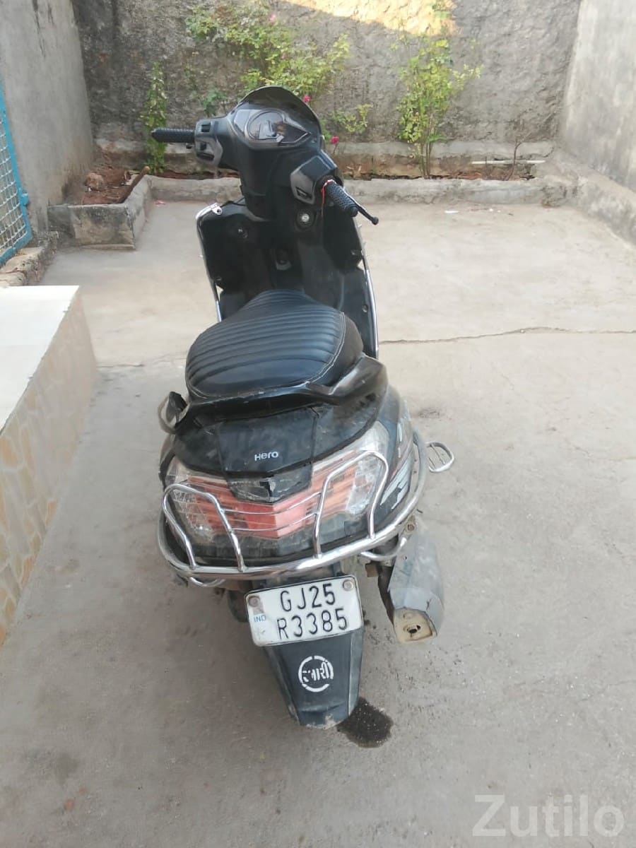 Hero Maestro 2017 Used Scooter for Sale - બાઇક્સ - રણાવાવ - Image 2
