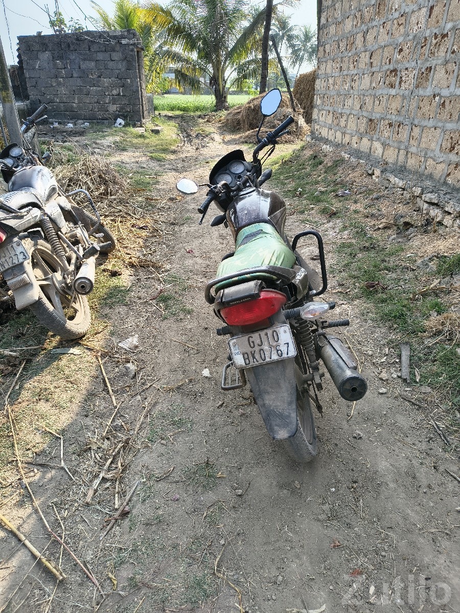 Honda Dream Yuga 2012 Used Bike - Bikes - Sutrapada - Image 3