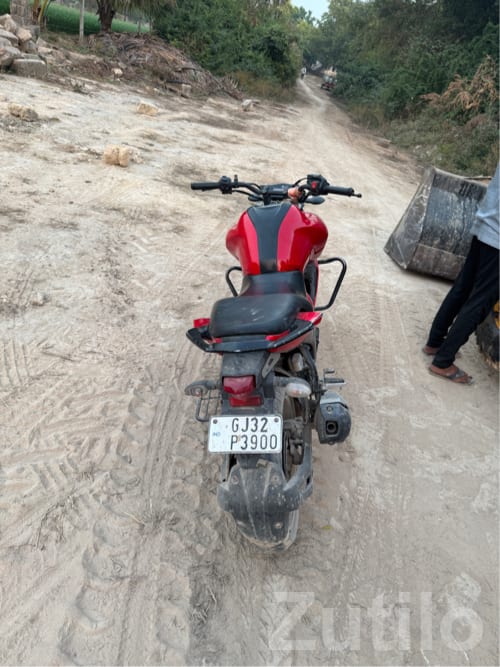 Yamaha FZS V3 Red Used Bike Yamaha FZS V3 Red Used Bike