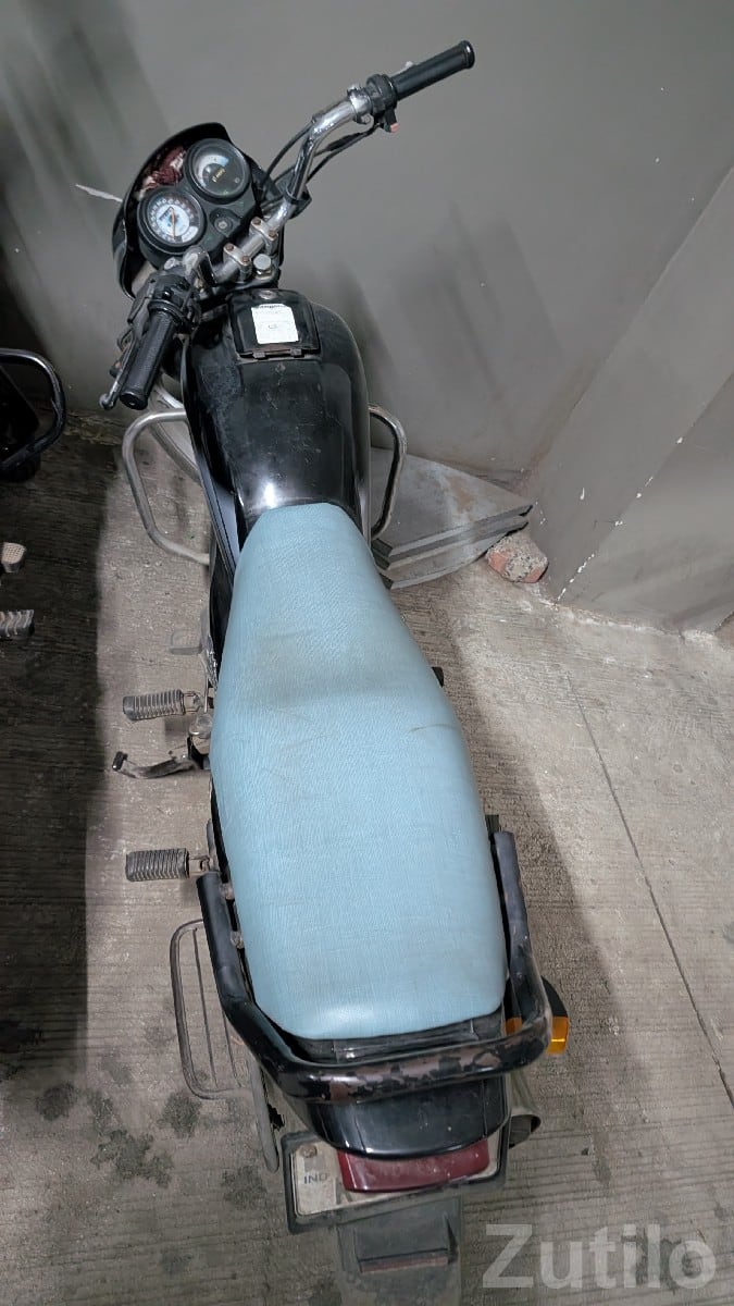 Hero Splendor 2016 Used Bike for Sale - બાઇક્સ - રાજકોટ શહેર - Image 2