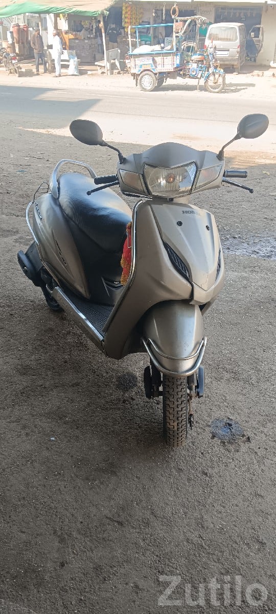 Honda Activa 2018 Scooter for Sale - Bikes - Upleta - Image 2