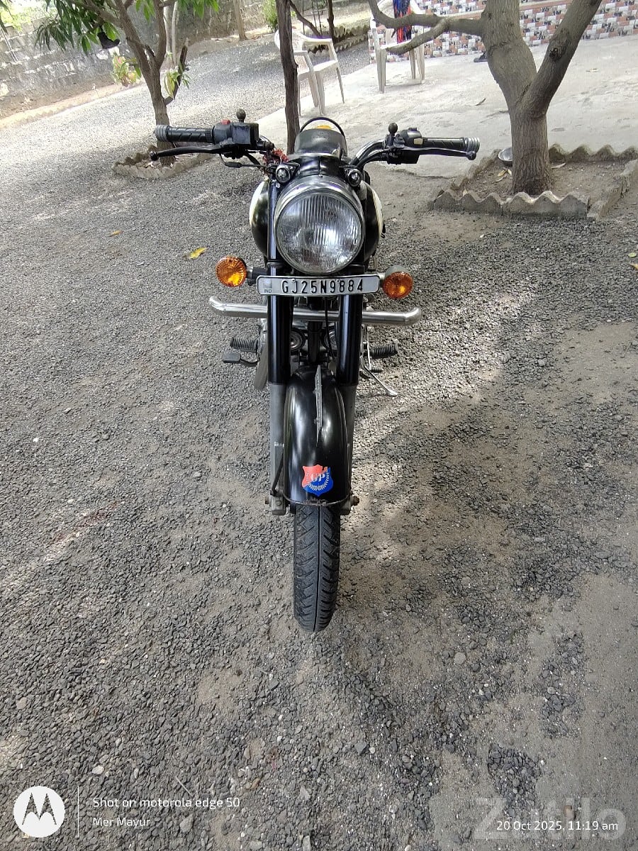 Royal Enfield Bullet 2017 Model Black