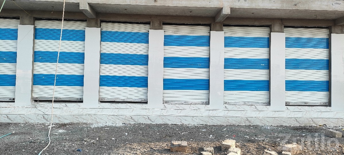New Commercial Shop for Sale or Rent New Commercial Shop for Sale or Rent