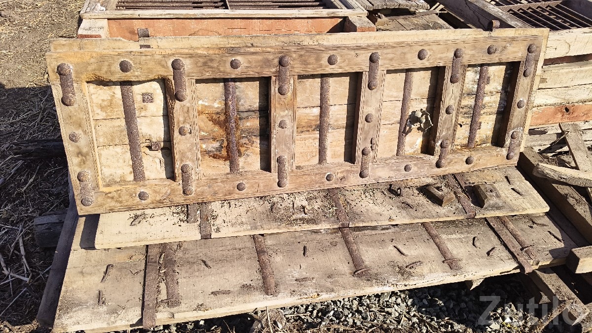 Old House Wooden Scrap Doors & Windows - Miscellaneous - Talaja - Image 3