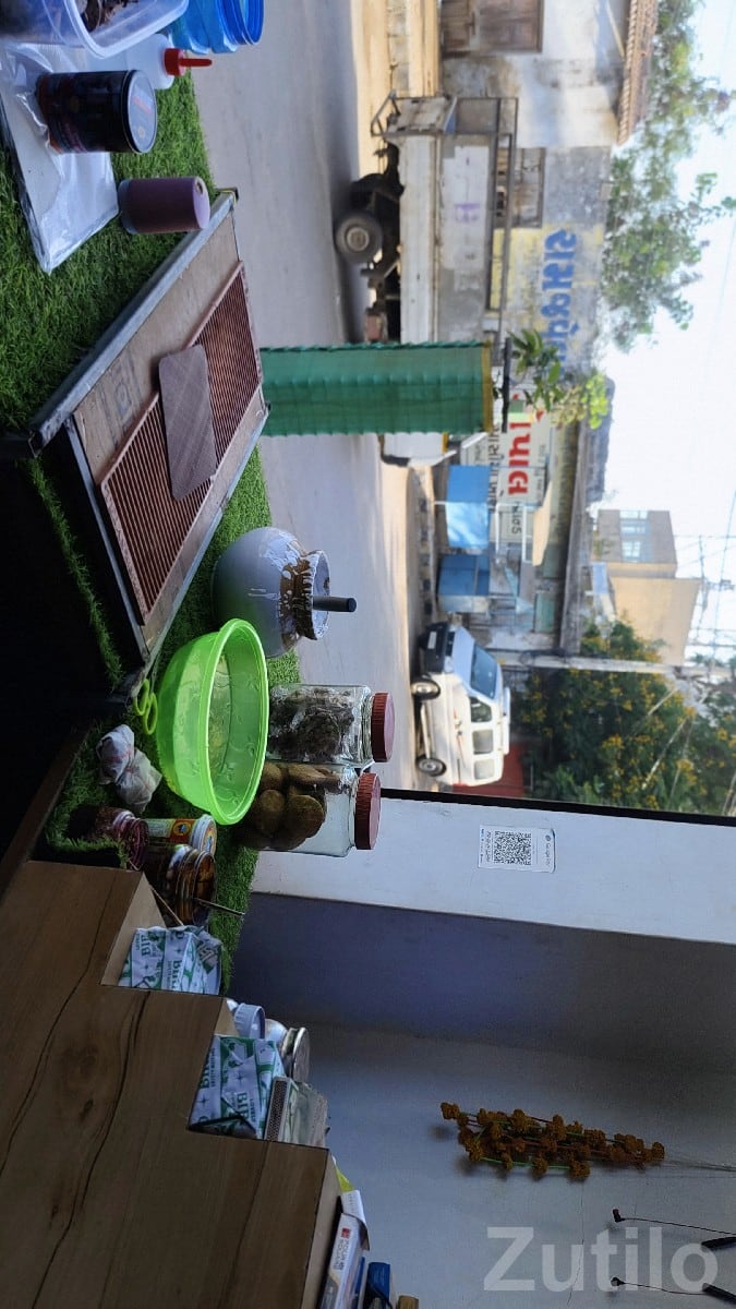 Running Paan Shop for Rent in Lalpur