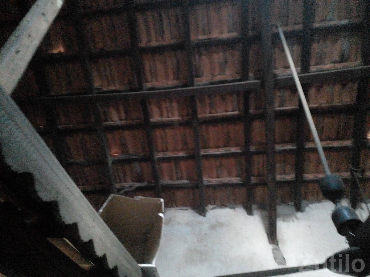 Old house for sale with tiled roof Old house for sale with tiled roof