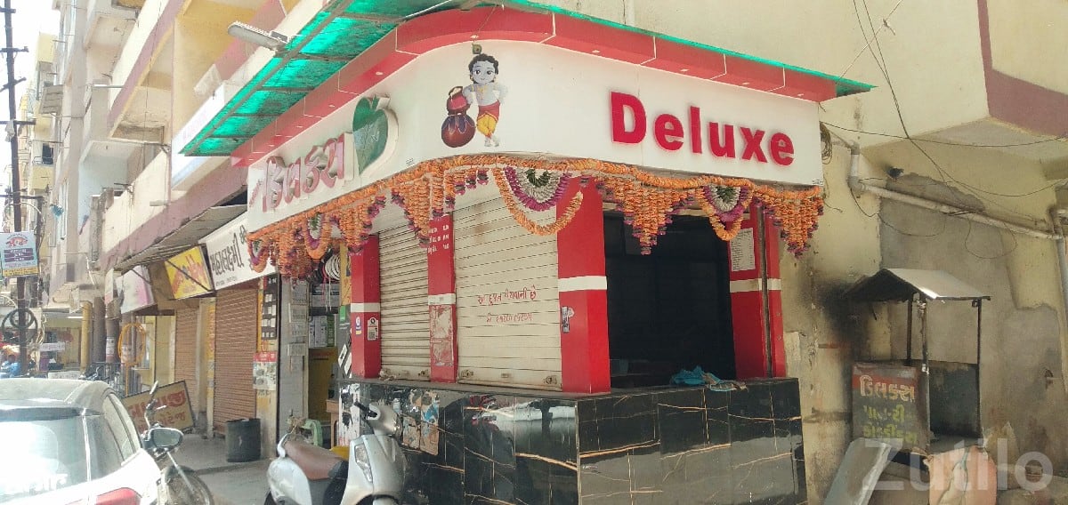 Shop for Sale in Junagadh Giriraj Main Road - દુકાનો - જુનાગઢ - Image 3