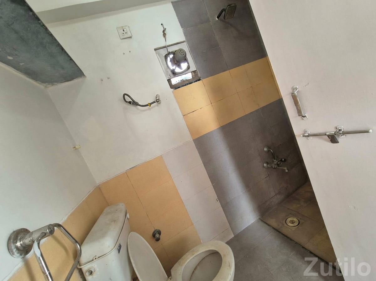2 BHK Flat for Sale in Venus Parkland Vejalpur - ઘર વેચાણ માટે - દસ્ક્રોઇ - Image 4