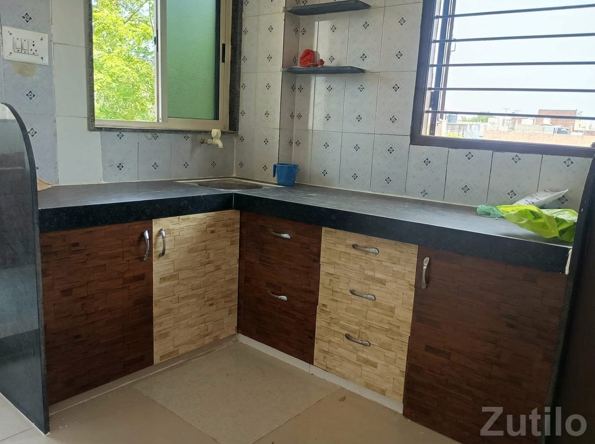 1 BHK Semi Furnished Flat for Sale SG Highway - House for Sale - Mandal - Image 3