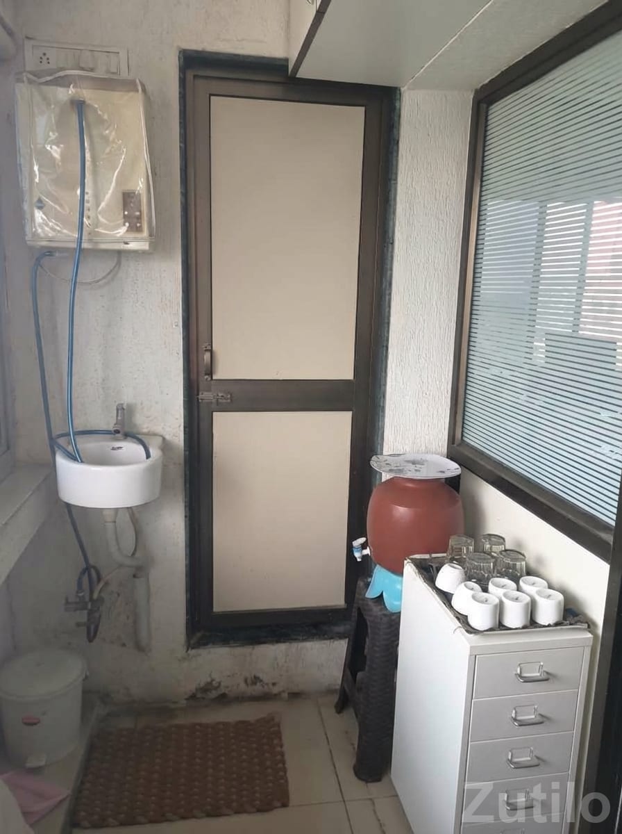 Fully Furnished Office for Sale Ashram Road - Commercial Property - Ahmedabad City - Image 4