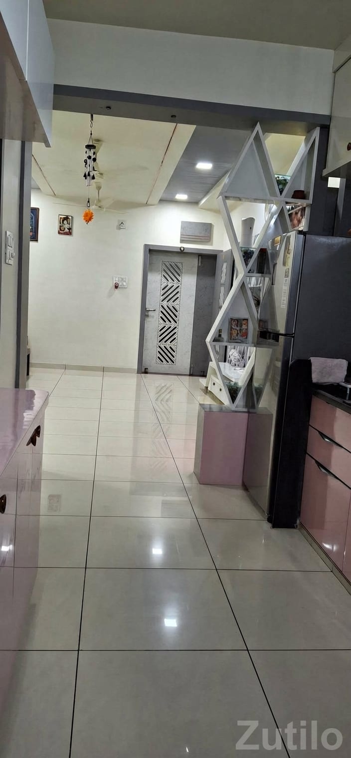2 BHK Furnished Flat for Sale in Morbi - ઘર વેચાણ માટે - મોરબી - Image 3