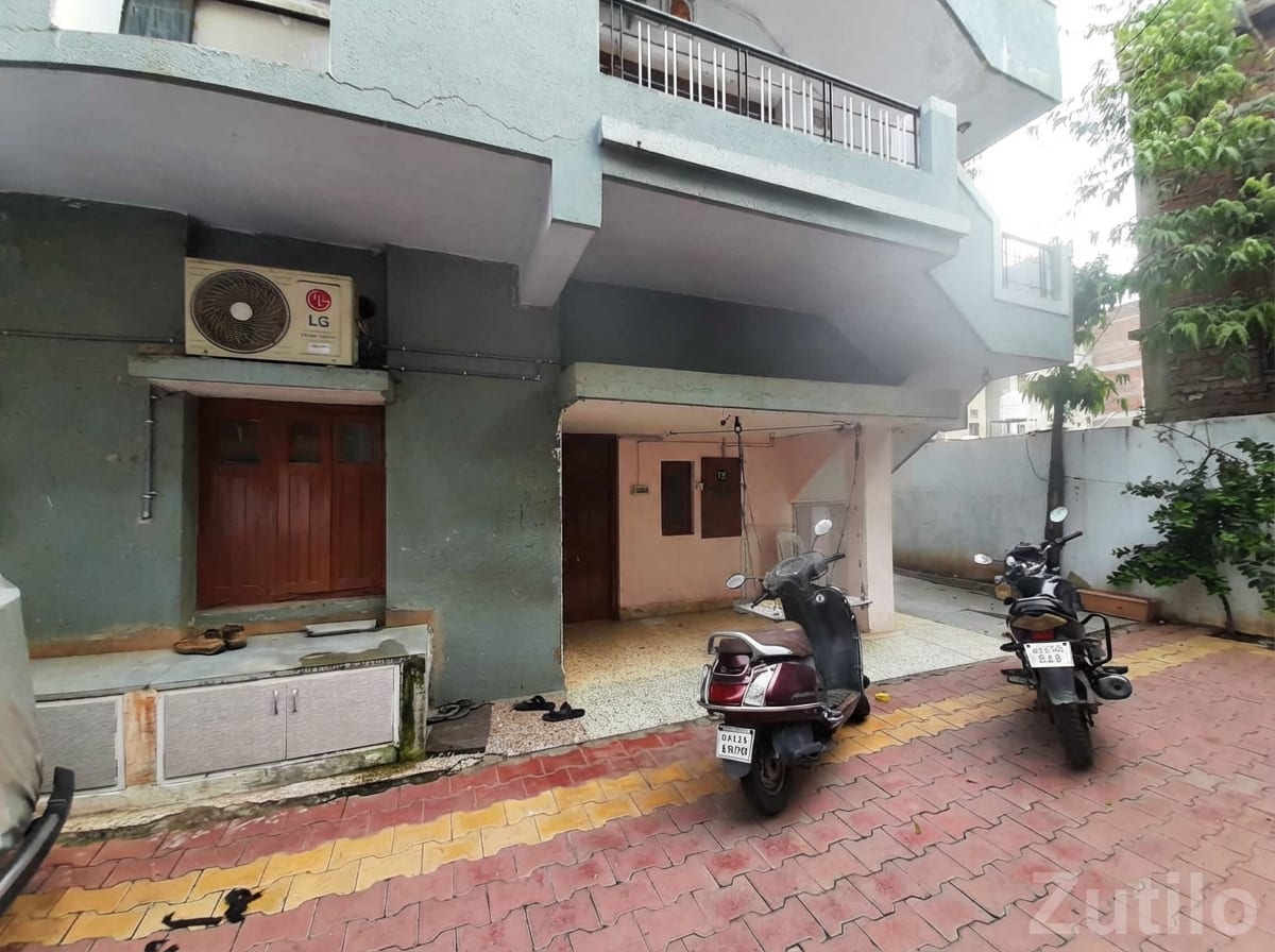 Spacious 2 Floor Terrace House for Sale - ઘર વેચાણ માટે - બાવળા - Image 2