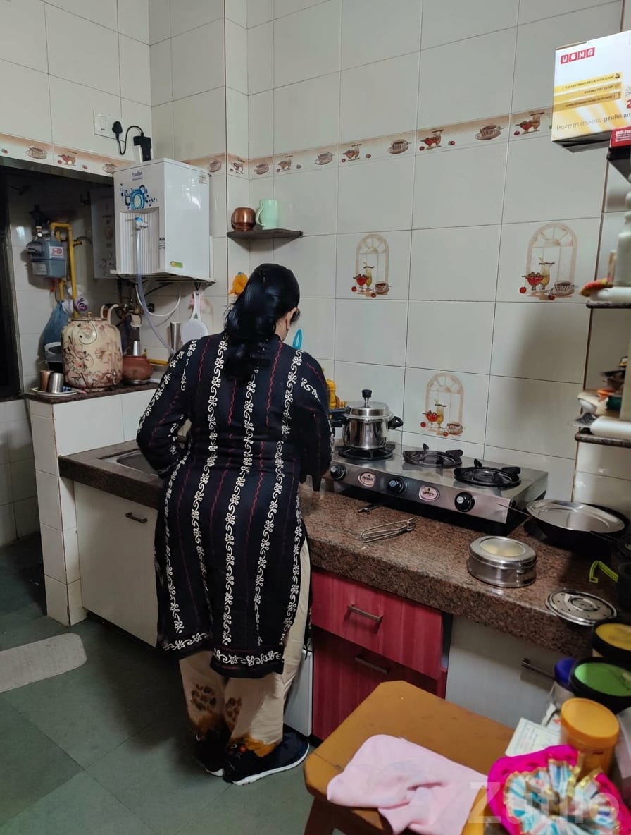 2BHK Flat for Sale in Vatsalya Apartment - House for Sale - Daskroi - Image 3