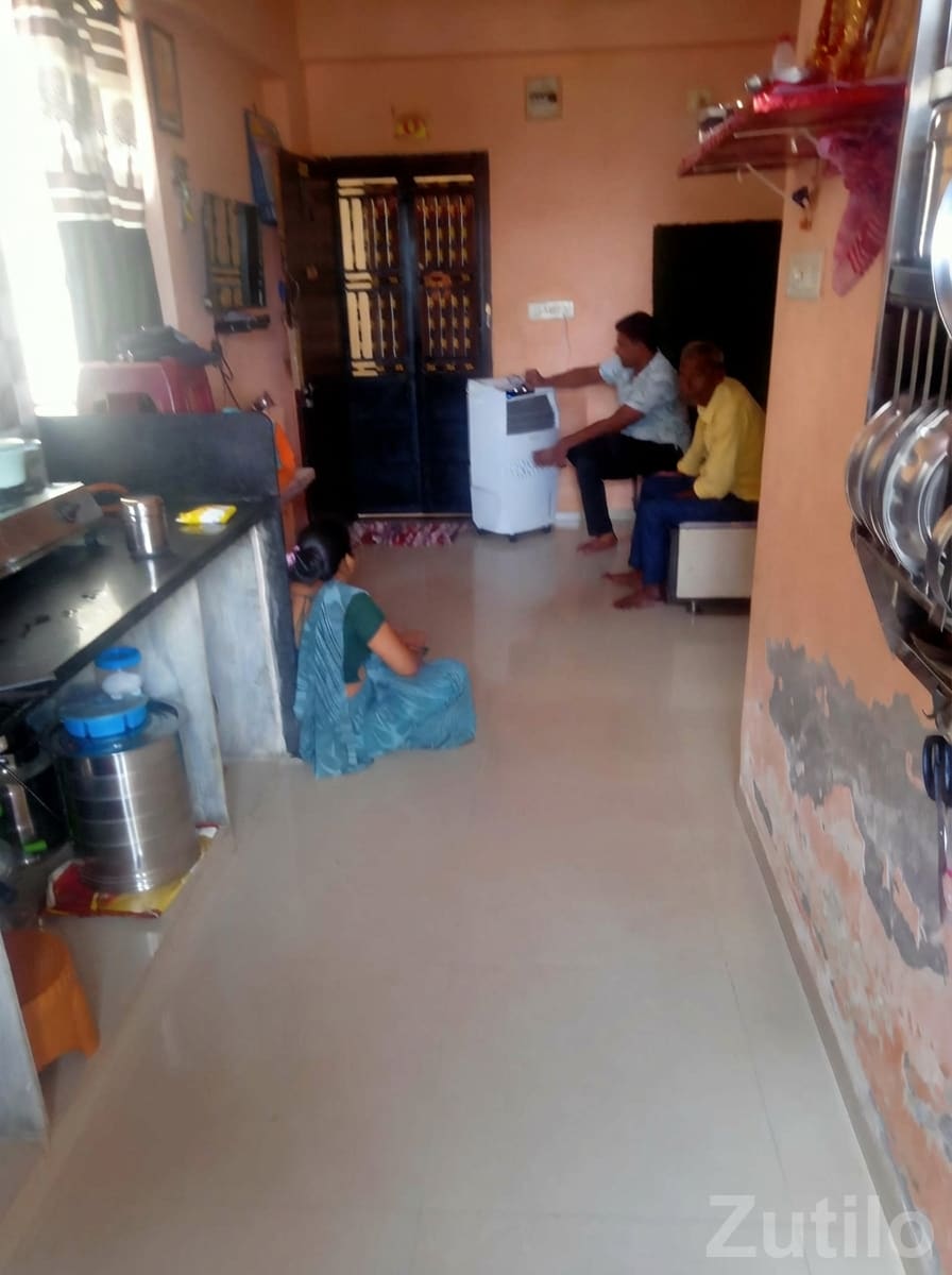 1 BHK Flat for Sale in Prime Area - House for Sale - Daskroi - Image 4