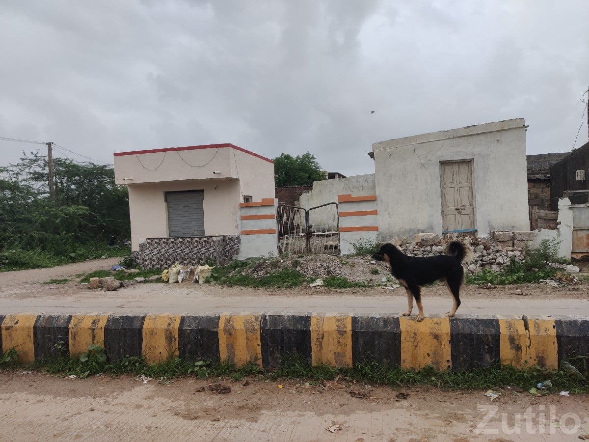 Road Touch Shop with 2 Room House Jamnagar Road Touch Shop with 2 Room House Jamnagar