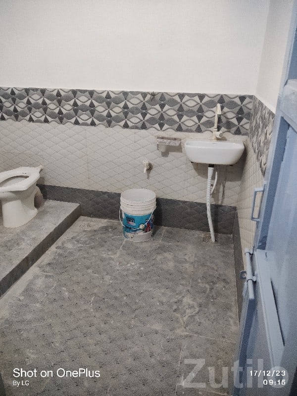 Corner House for Sale in Kailashnagar - ઘર વેચાણ માટે - કુટિયાણા - Image 3