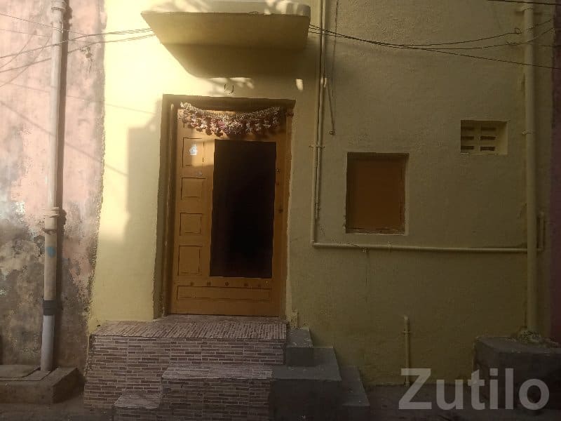 Corner 3 Floor House for Sale in Ranavav - ઘર વેચાણ માટે - રણાવાવ - Image 2