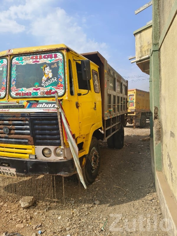 Used Truck for Sand Transport - ટ્રક અને લોરી - ખંભાળિયા - Image 2