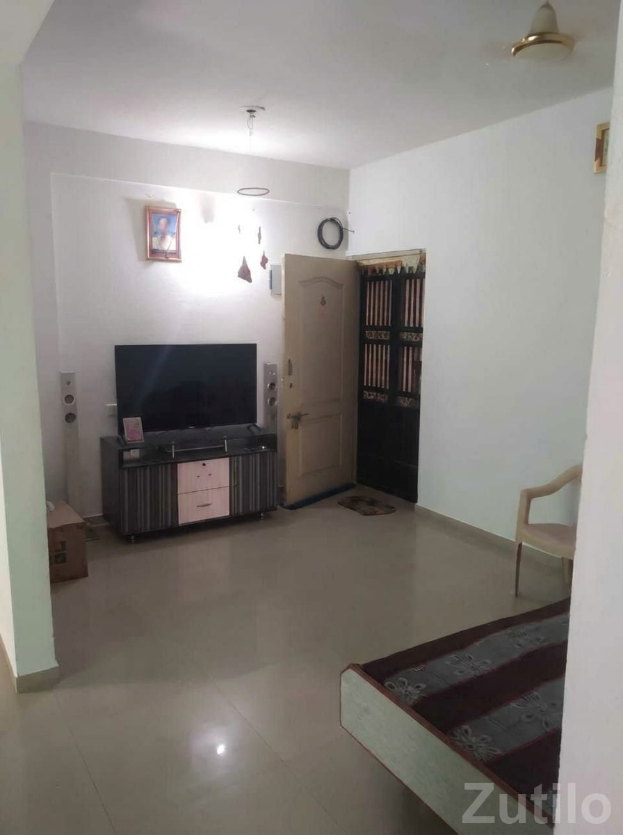 2 BHK Semi Furnished Flat for Sale 2 BHK Semi Furnished Flat for Sale