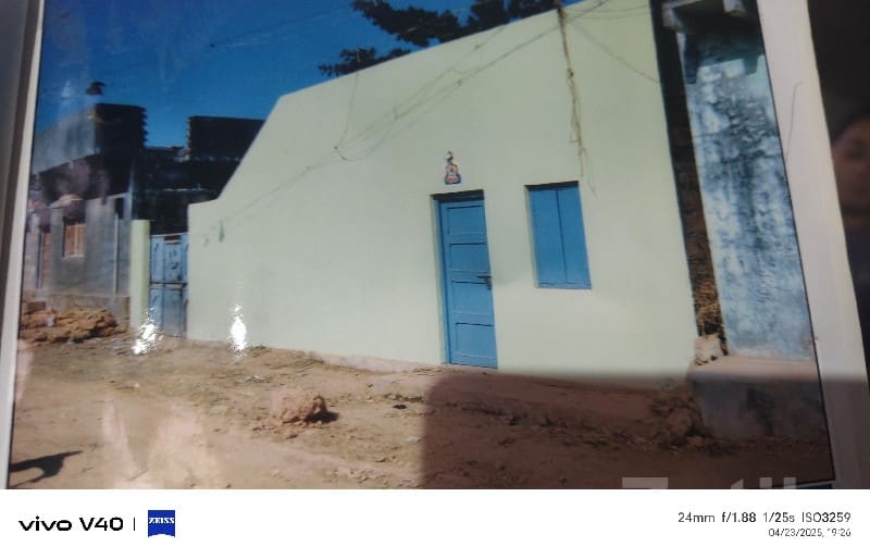 Old House Plot for Sale in Dwarkadhish - House for Sale - Kalyanpur - Image 3