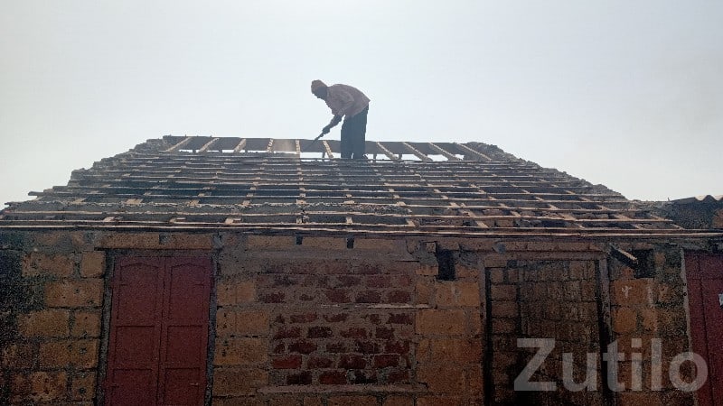 Old House Structure for Sale - ઘર વેચાણ માટે - માંગ્રોળ - Image 2