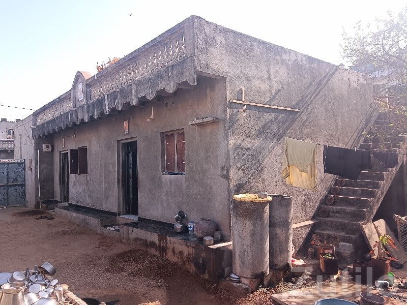 Shops with Houses for Sale in Bhanvad - Commercial Property - Bhanvad - Image 2