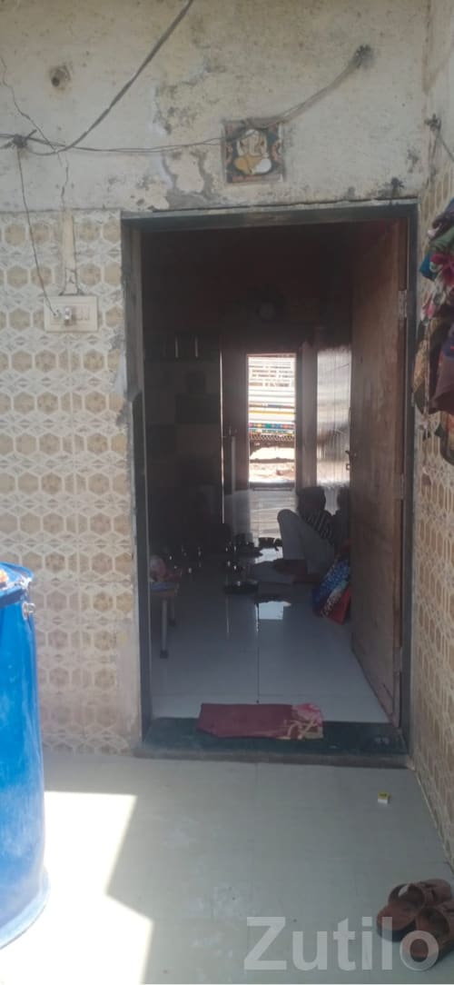 House for Sale in Rajkot Panchratan Area - House for Sale - Virpur - Image 3
