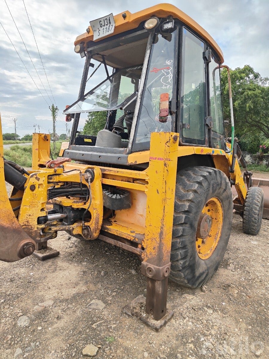 2015 JCB Backhoe Loader for Sale - Construction Vehicles - Gondal - Image 2