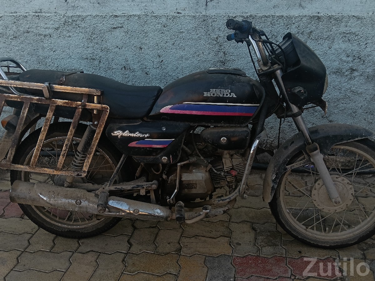 Used 2011 Motorcycle for Sale - Bikes - Khambhalia - Image 2