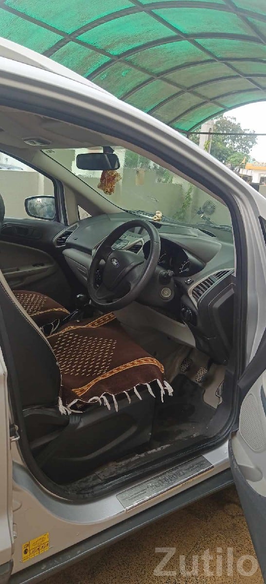 Ford EcoSport 2015 Petrol CNG for Sale - Cars - Junagadh City - Image 3