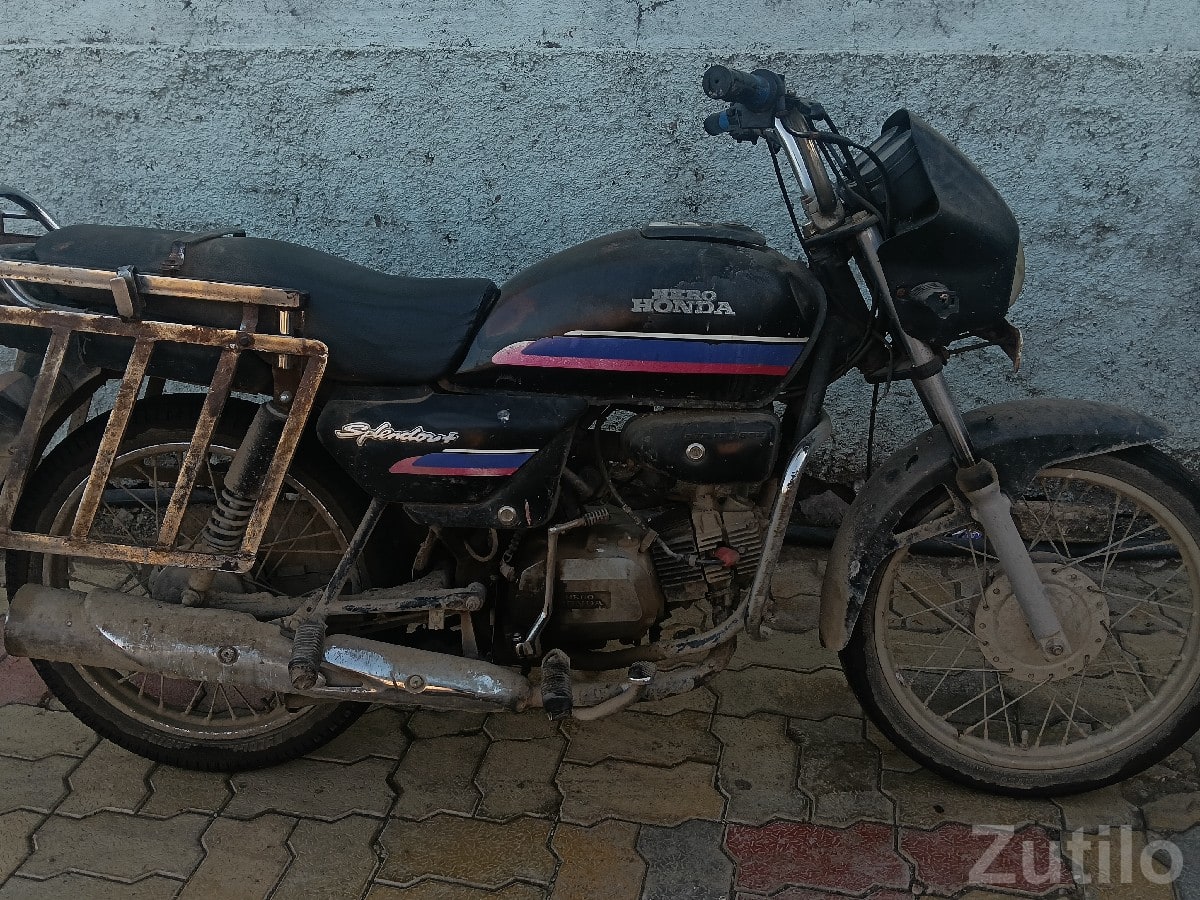 Used 2011 Motorcycle for Sale - Bikes - Khambhalia - Image 3