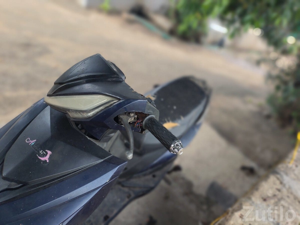 Used Nova Electric Scooty 10–15 km Range - Bikes - Porbandar City - Image 2