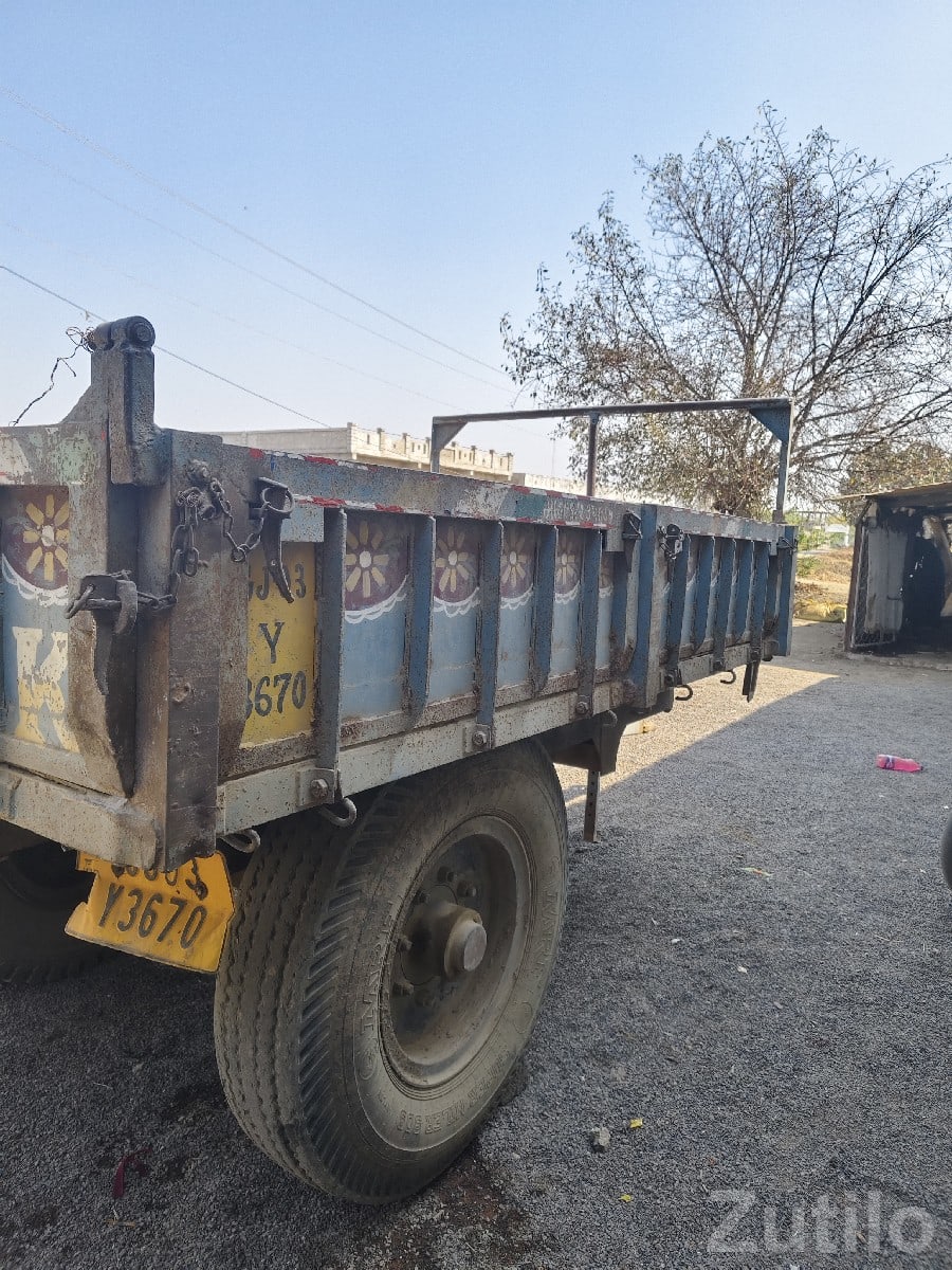 Used 90 Ft Tractor Trolley for Sale - Construction Vehicles - Lathi - Image 2