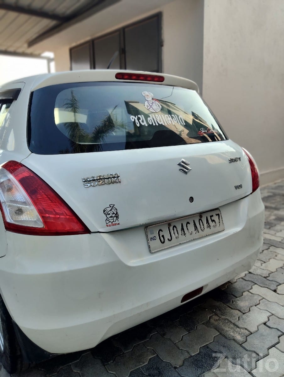 2014 Maruti Suzuki Swift VDI for Sale - Cars - Modhvada - Image 2