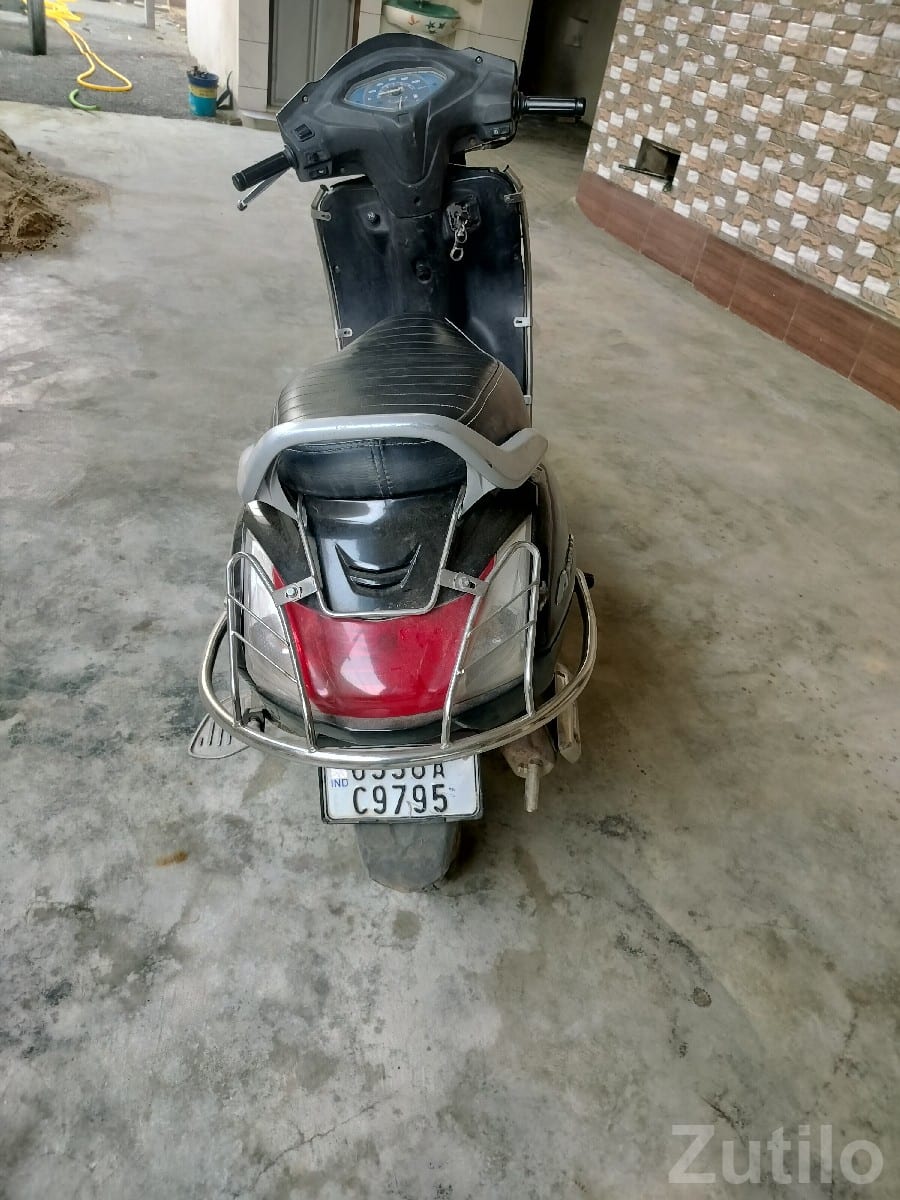 Honda Activa 5G Scooter 2019 for Sale - Bikes - Bhanvad - Image 2