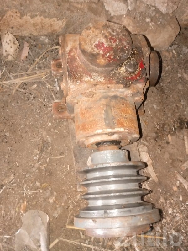 Used 17x27 Gear Box 540 RPM Industrial Unit