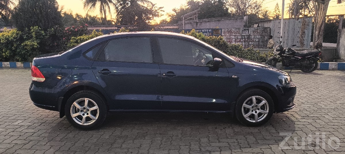Volkswagen Vento Highline Diesel 2014 - Cars - Keshod - Image 2