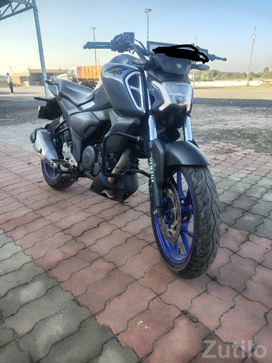 Yamaha FZ V4 2024 Top Model Bike