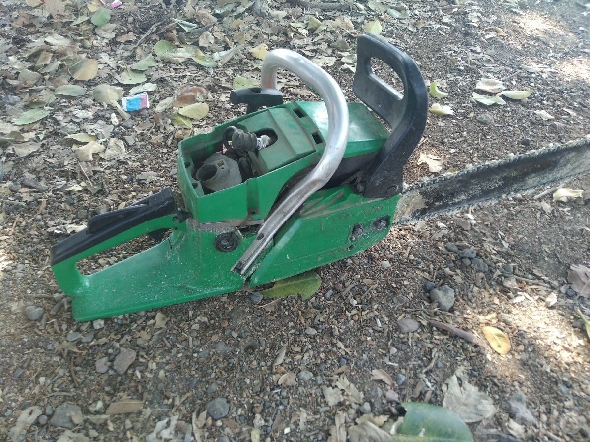 Used Wood Cutting Chainsaw Machine - અન્ય ઔદ્યોગિક વસ્તુઓ - માણાવદર - Image 3