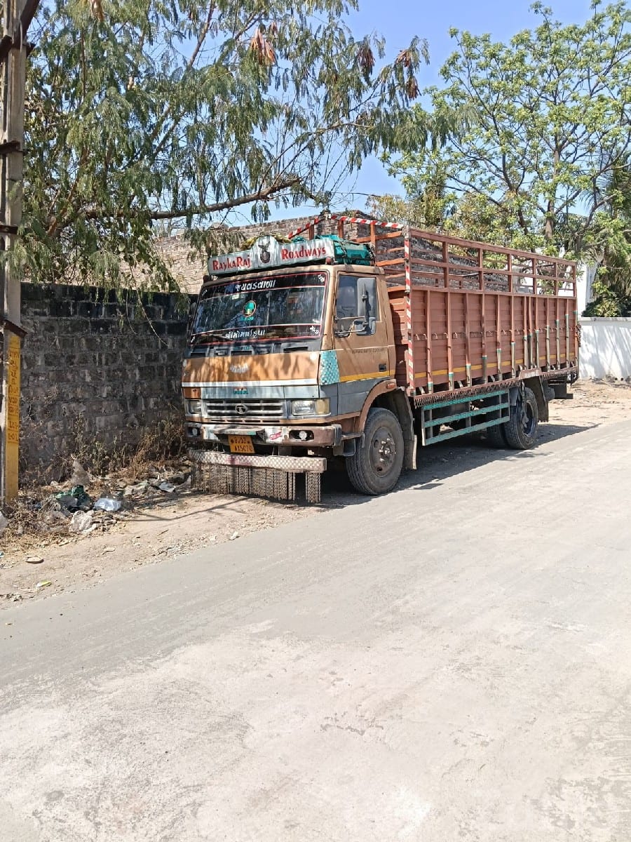 Used Cargo Truck 2012 Model for Sale - Trucks & Lorries - Jamjodhpur - Image 3