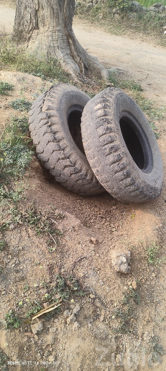 Used 900-16 Heavy Vehicle Tyres for Sale - Auto Parts - Bantwa - Image 3