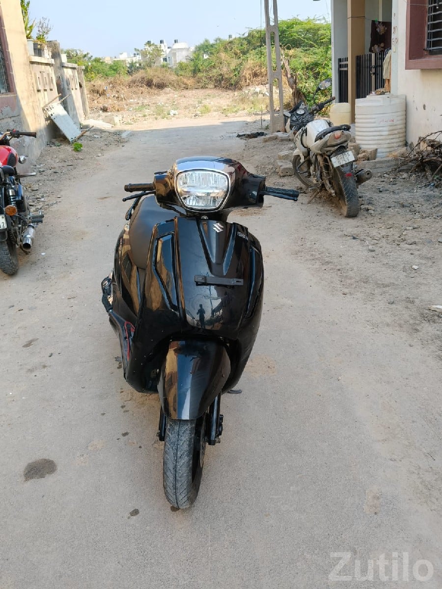 Suzuki Access 125 Black Scooter for Sale - Bikes - Lalpur - Image 3