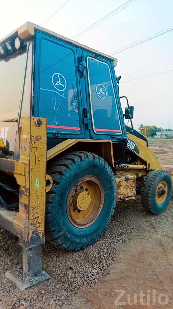 CAT 424B Backhoe Loader for Sale - Construction Vehicles - Virpur - Image 2