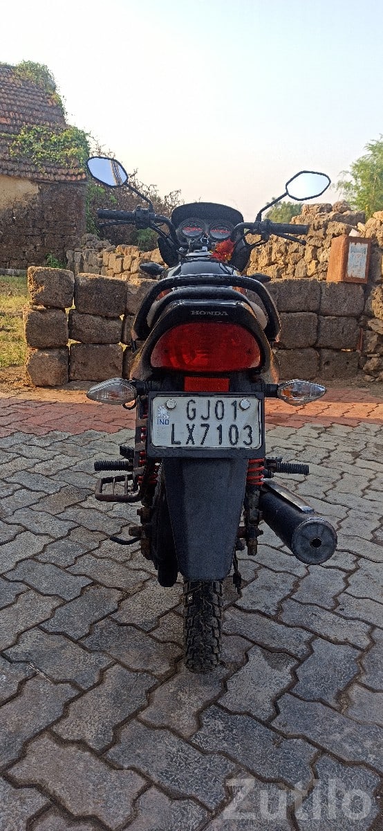 Honda Dream Yuga 2016 Bike for Sale - Bikes - Keshod - Image 2